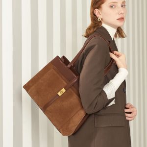 Spring/Summer 2025 Fashion Trends; Mia frontmodel handbag shoulderbag crossbody caramel 1600x