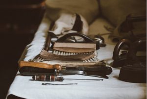 How to Repair Leather Bags at Home